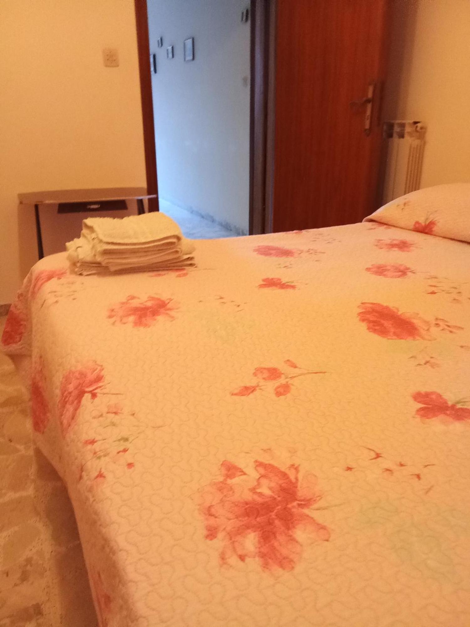 Casa Etna Hotel Randazzo Buitenkant foto